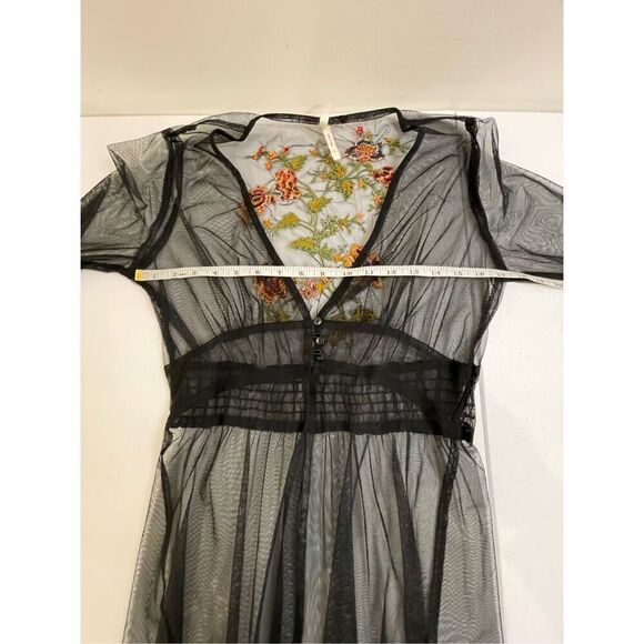 Live 4 Truth women’s nightie robe black embroidered small - Picture 3 of 7